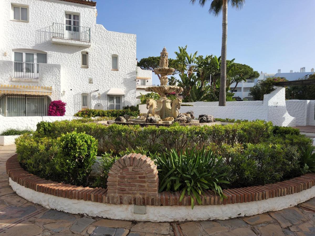 Tranquility Studio Apartment Malaga Exterior photo