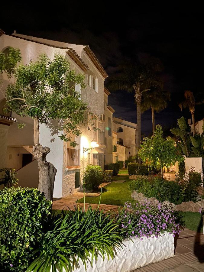 Tranquility Studio Apartment Malaga Exterior photo