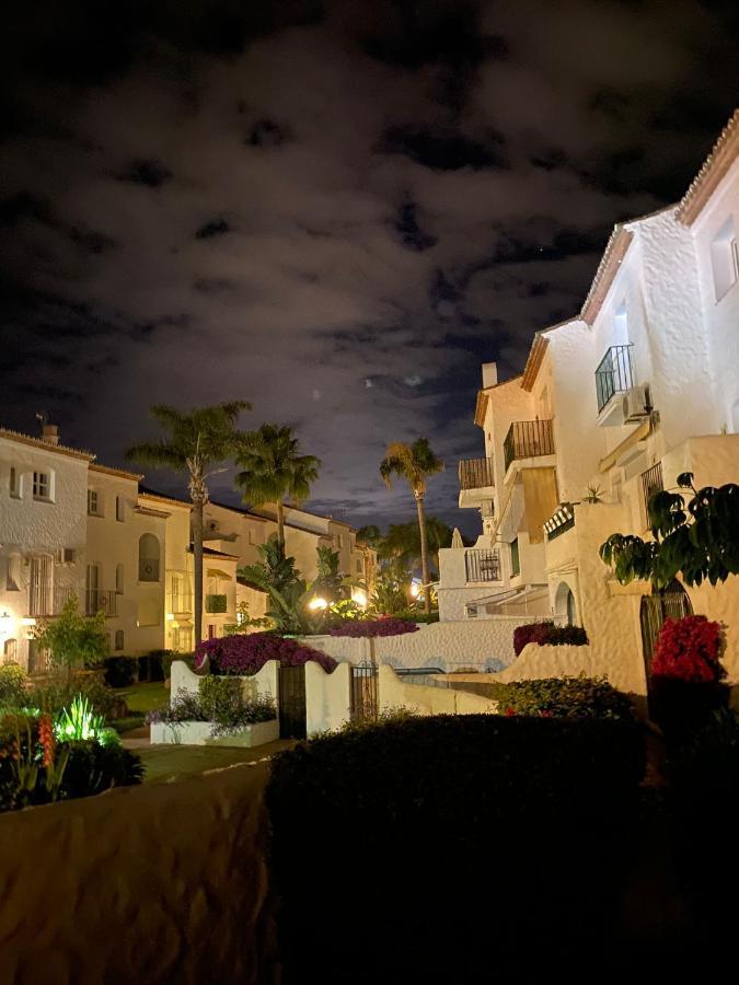 Tranquility Studio Apartment Malaga Exterior photo